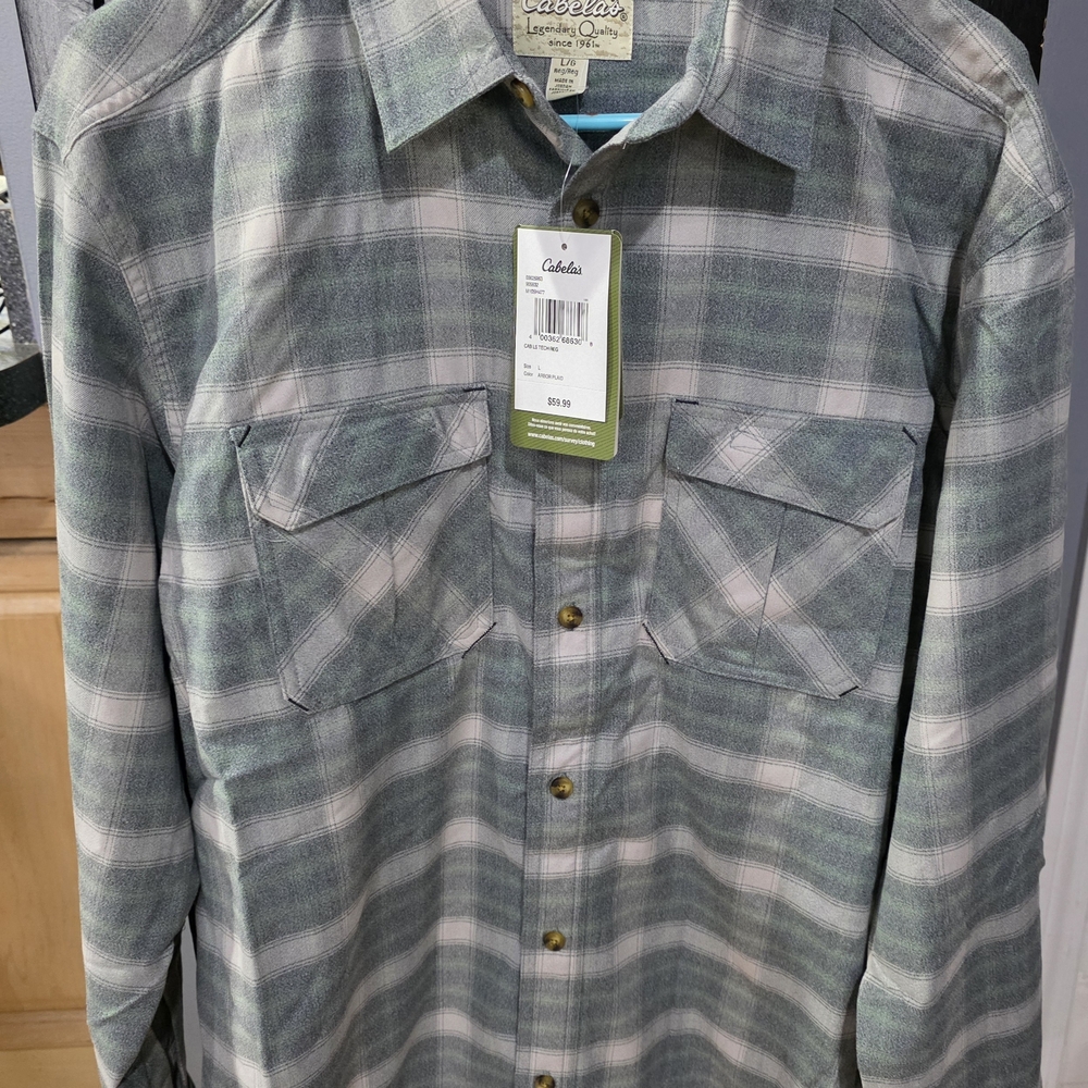 Cabela's Men's Flannel Tech Button Up Shirt